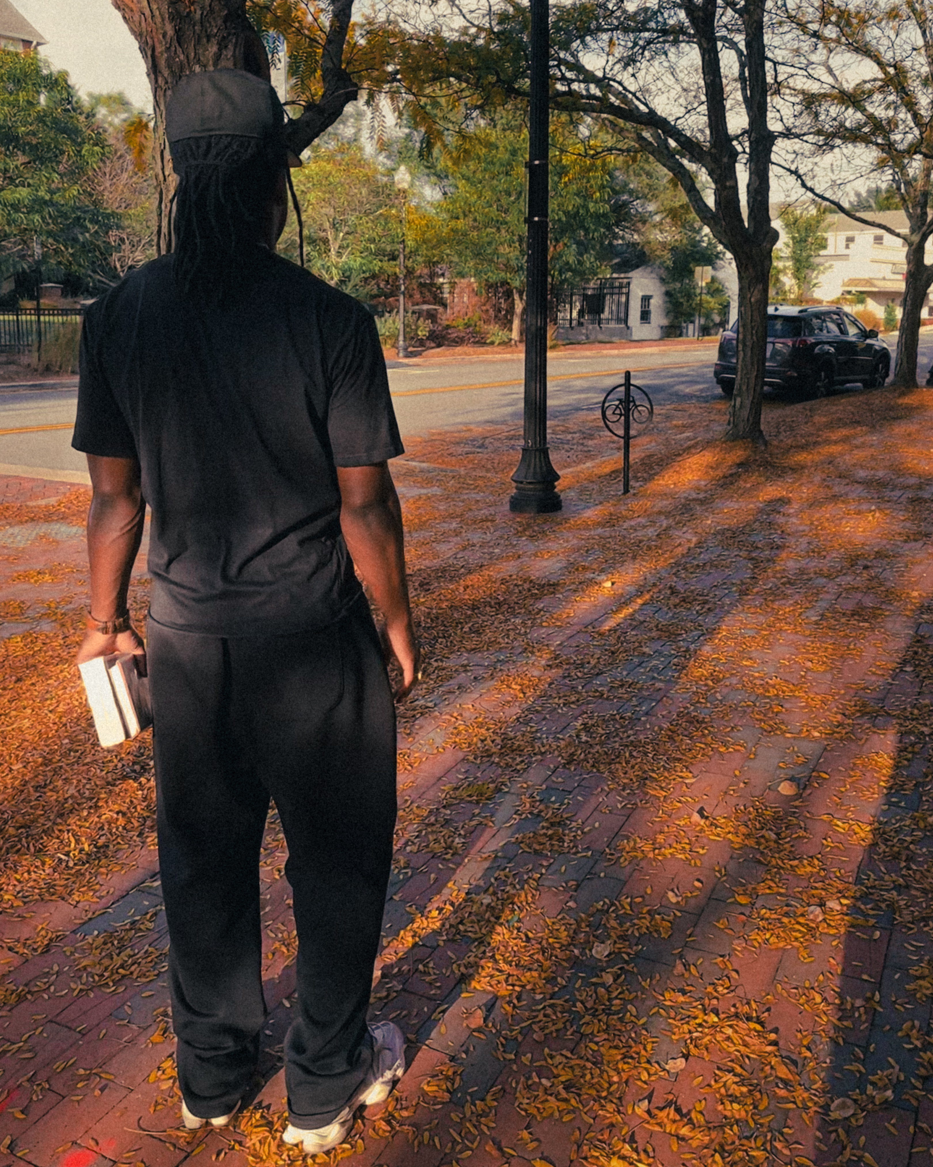 TONAL WIDE LEG SWEATPANT - BLACK