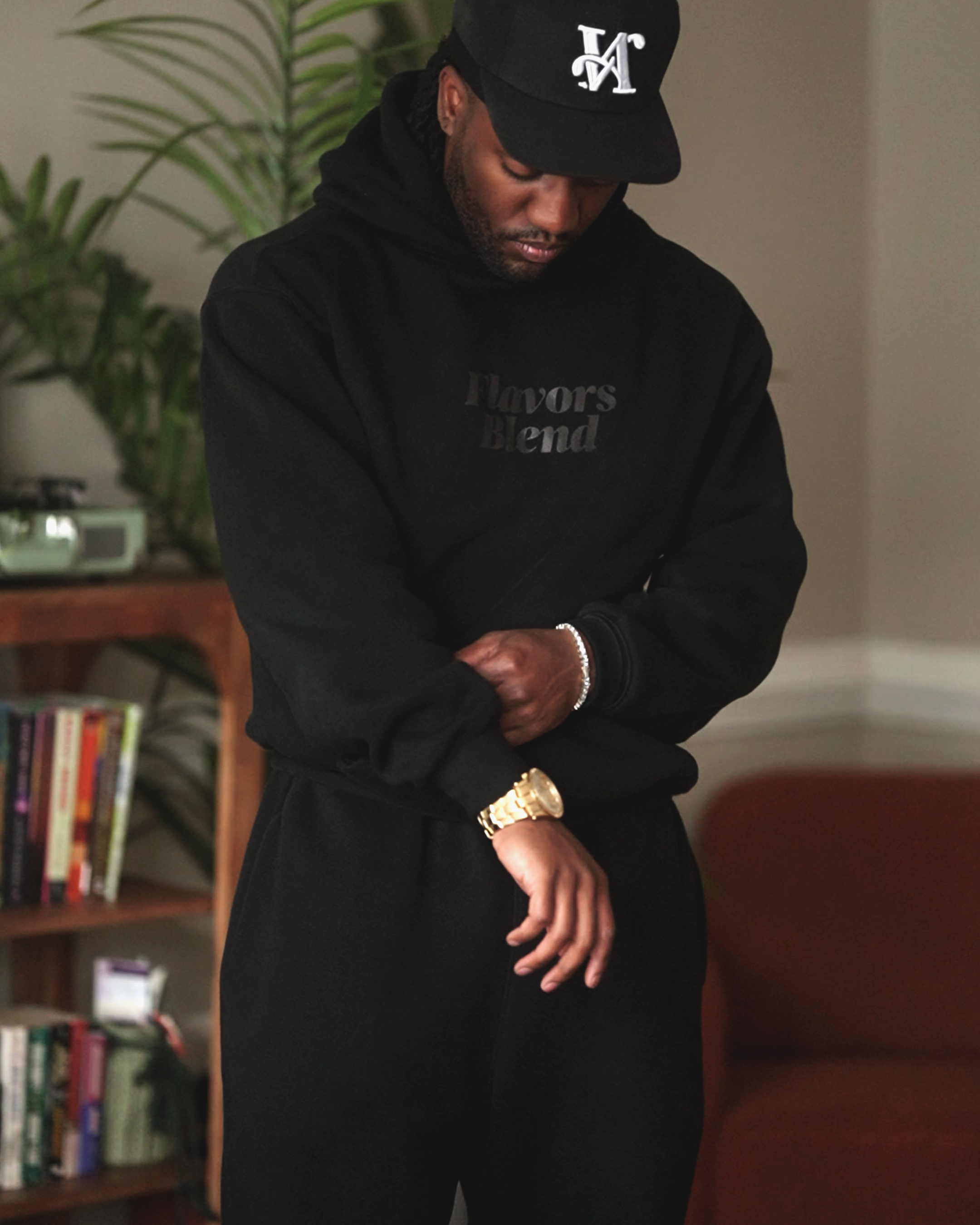 TONAL HOODIE - BLACK